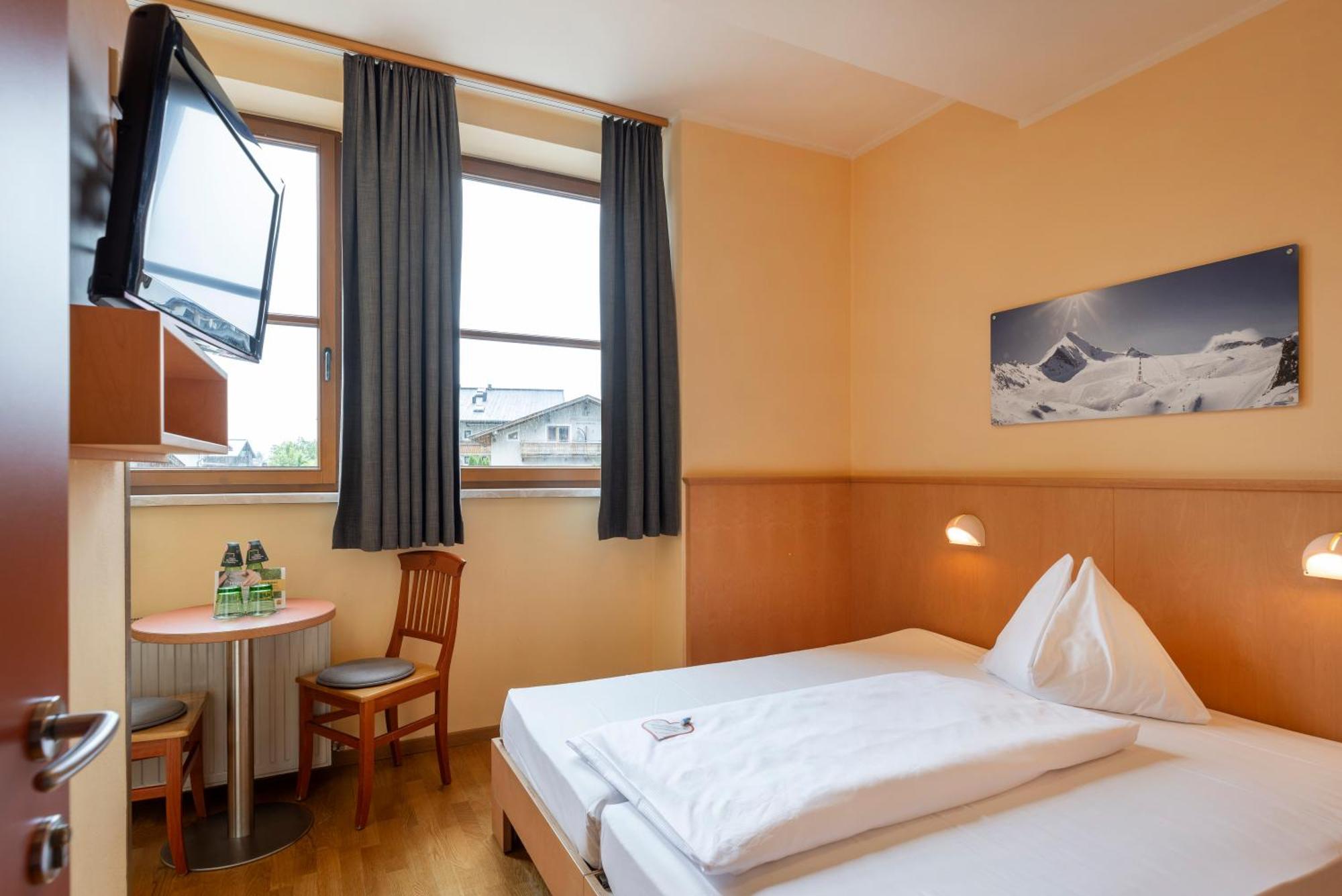 Jufa Hotel Kaprun - Summercard Included Luaran gambar